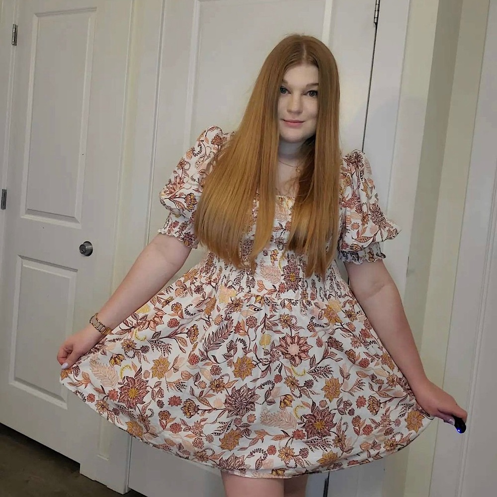 Meet your Posher, Dana